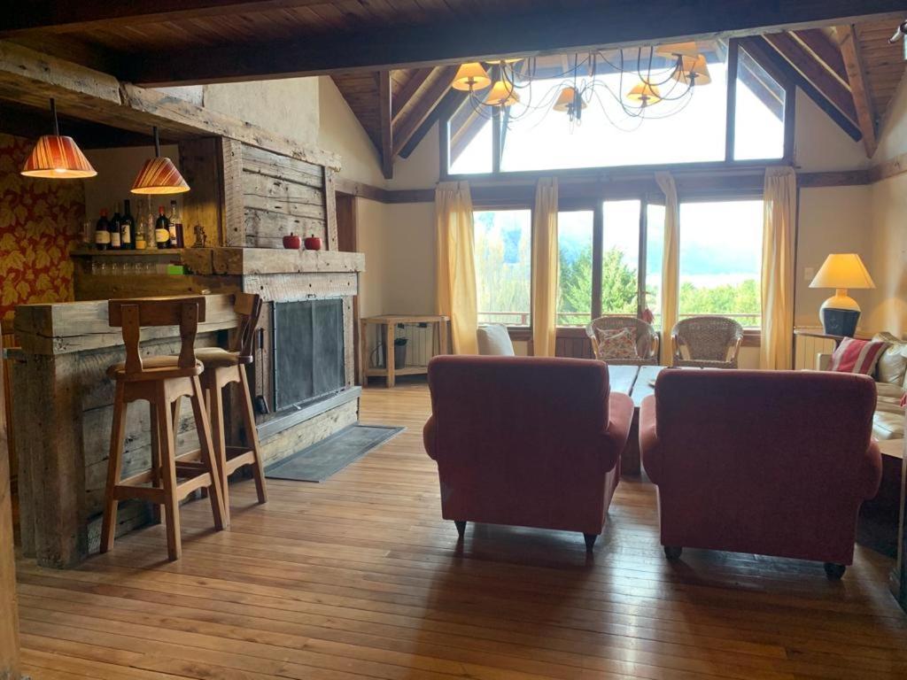Arelauquen Bungalows&Suites San Carlos de Bariloche Bagian luar foto