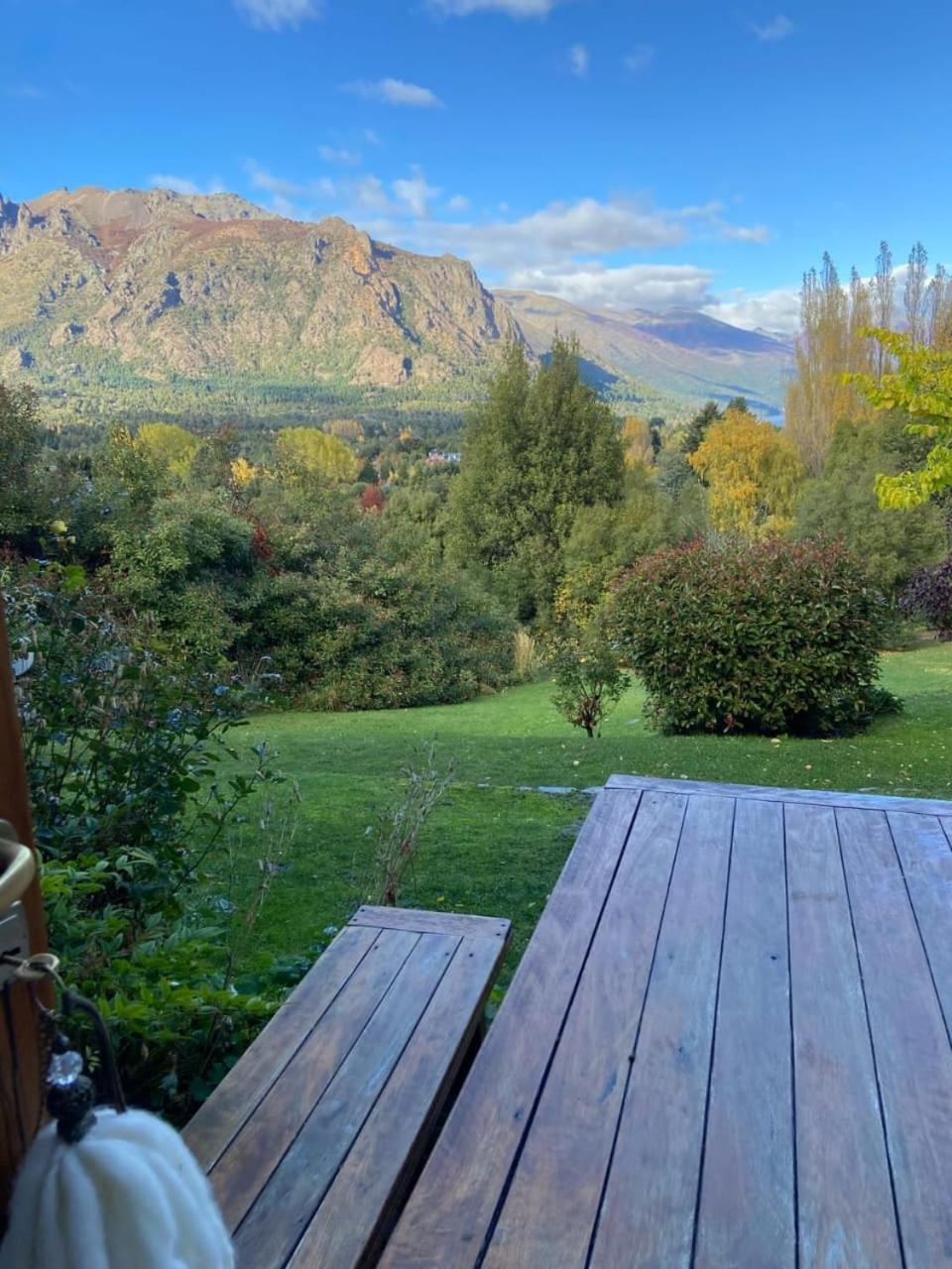 Arelauquen Bungalows&Suites San Carlos de Bariloche Bagian luar foto