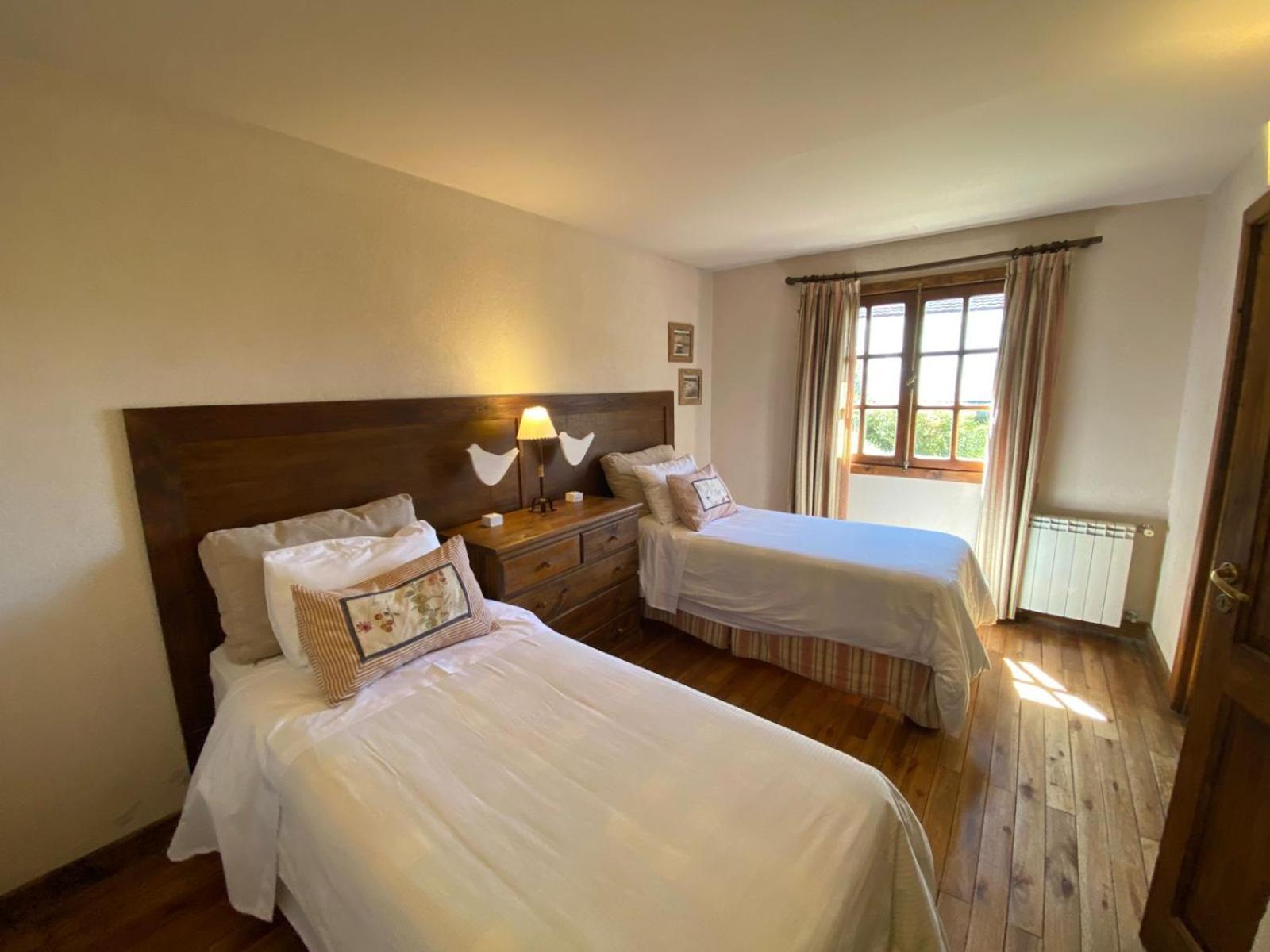 Arelauquen Bungalows&Suites San Carlos de Bariloche Bagian luar foto