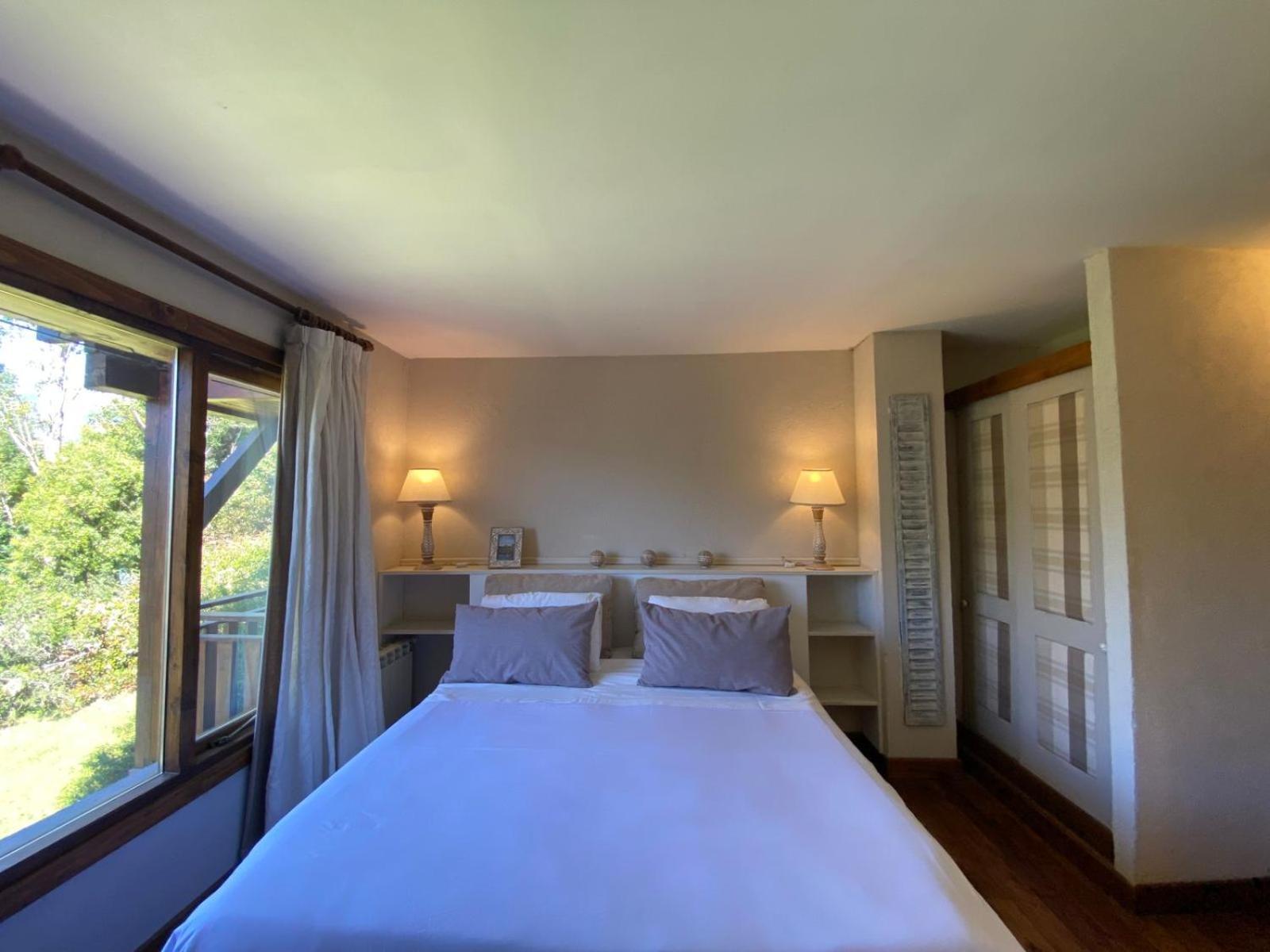 Arelauquen Bungalows&Suites San Carlos de Bariloche Bagian luar foto